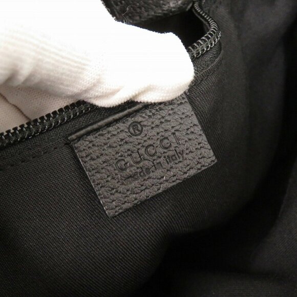 GUCCI Authentic Black Leather Shoulder Bag - Picture 9 of 11